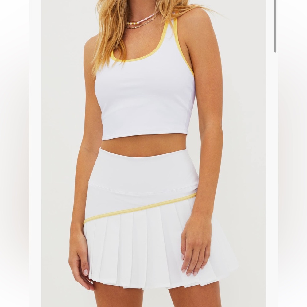 New with tags Beach riot tennis Yara crop top and pleated skort outfit